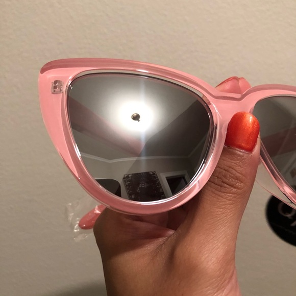 Make an Offer • Quay Australia • Stray Cat - Picture 6 of 8